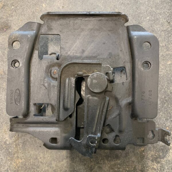 ZAMEK MASKI JT7616700 FORD TRANSIT COURIER