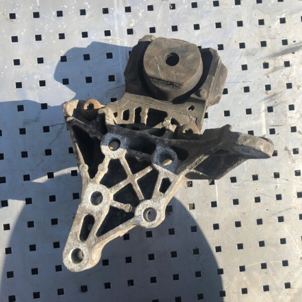 UCHWYT SKRZYNI BIEGÓW FORD TRANSIT WFJ700380