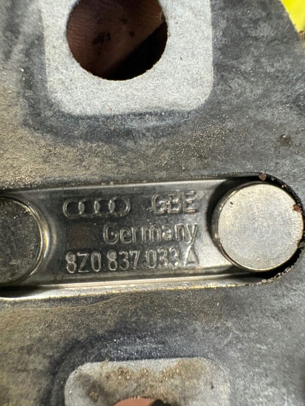 c7010eaa3b24d3f5def5b5f252600104