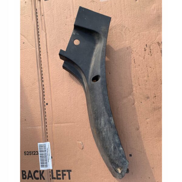 OSŁONA NADKOLA PRAWY PRZÓD MASTER II 7700351772