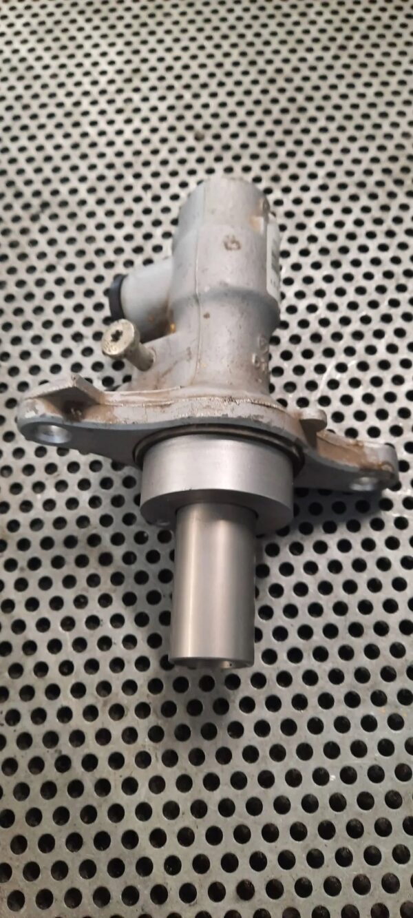 a26a3ade5258a6d16175f74c04f0f3f9