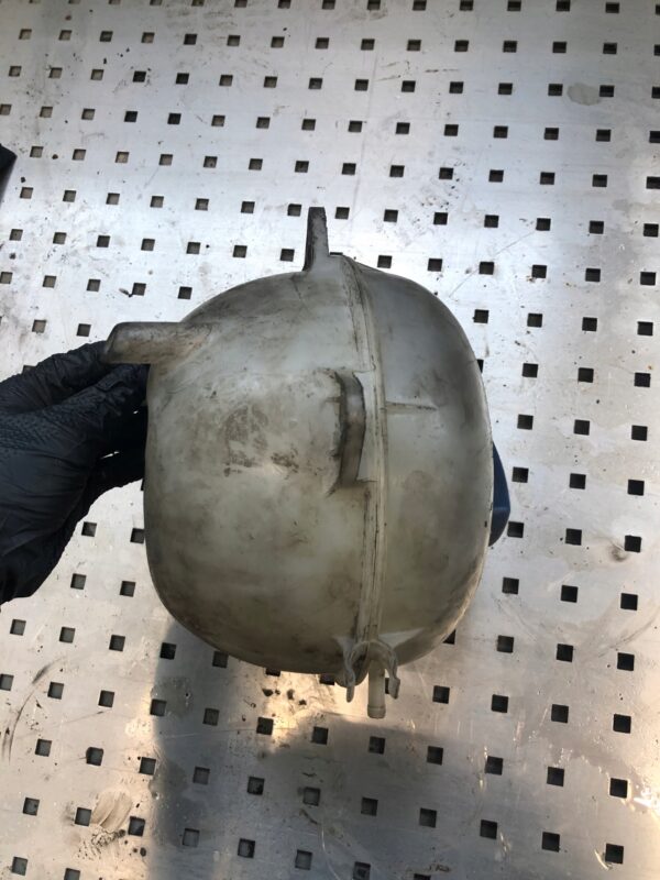 ZBIORNIK WYRÓWNAWCZY VW T5 7H0121407B