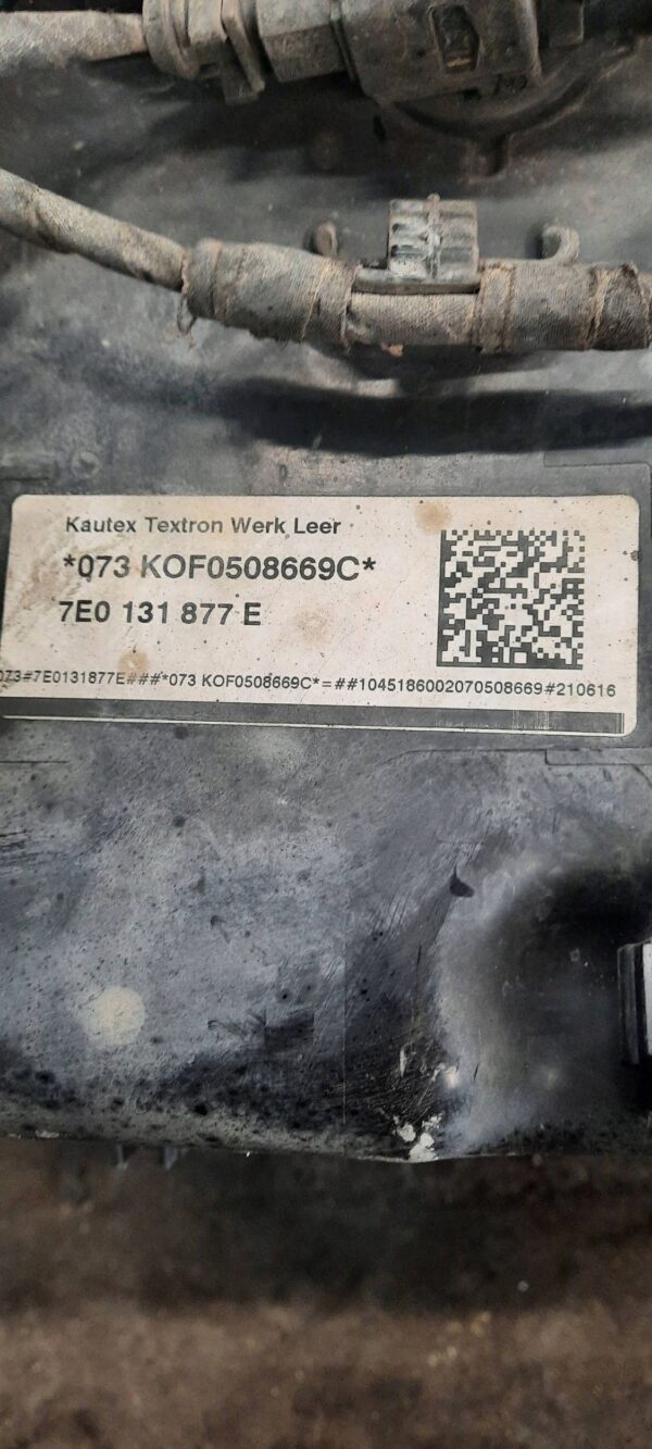 ZBIORNIK ADBLUE 7E0131877E VOLKSWAGEN T6