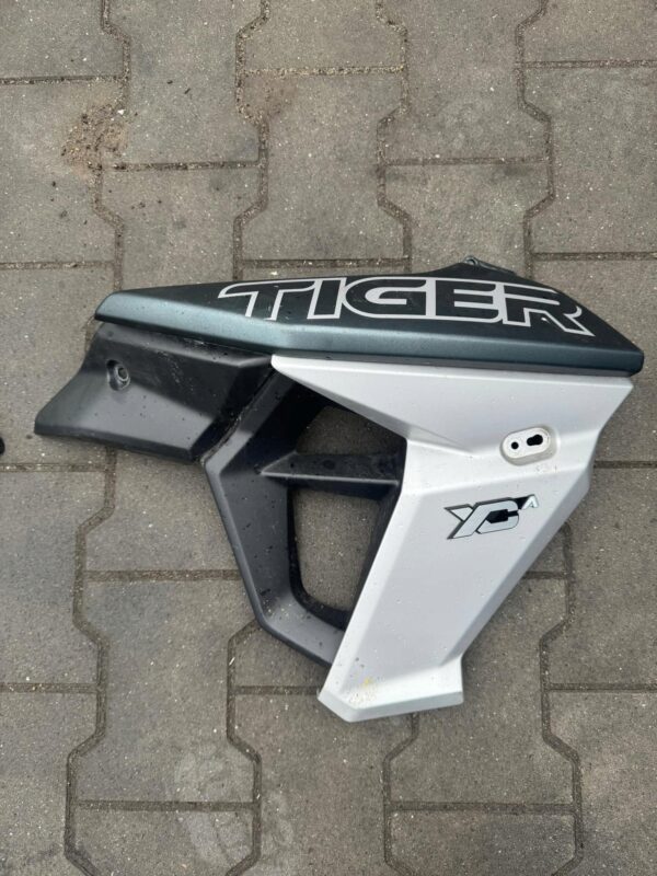 OWIEWKA PRAWA TRIUMPH TIGER 800 XCA 18-20 LIFT KOMPLETNA
