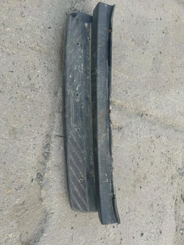 ZDERZAK TYLNY NAKŁADKA STOPIEŃ SPRINTER CRAFTER 06-14 A9068802571