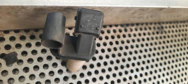 CZUJNIK POŁOŻENIA WAŁKA ROZRZĄDU