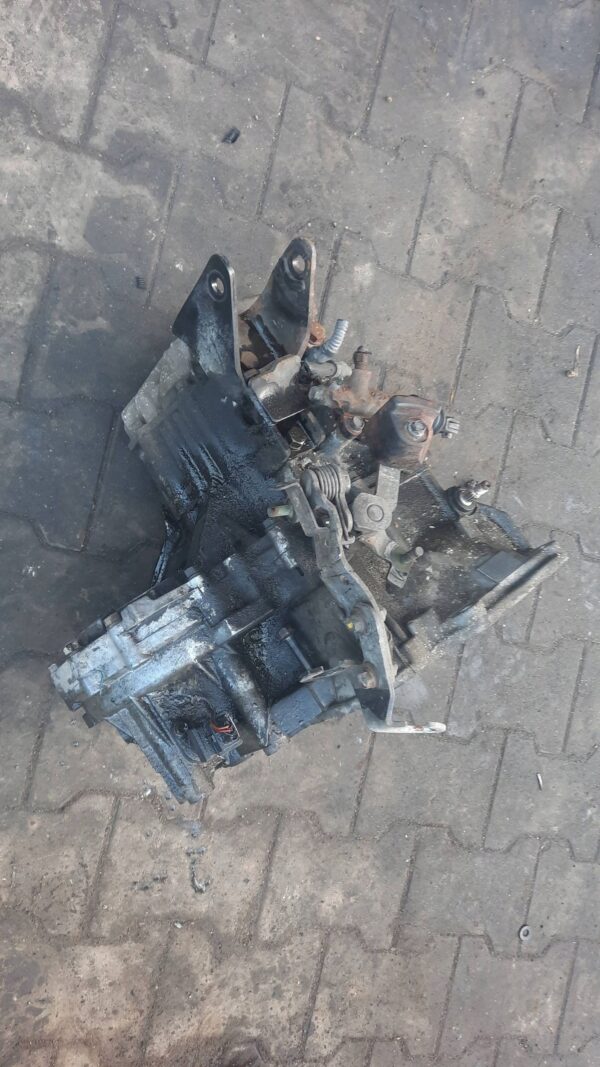 d79a3defb687159294988acd95d81d4e