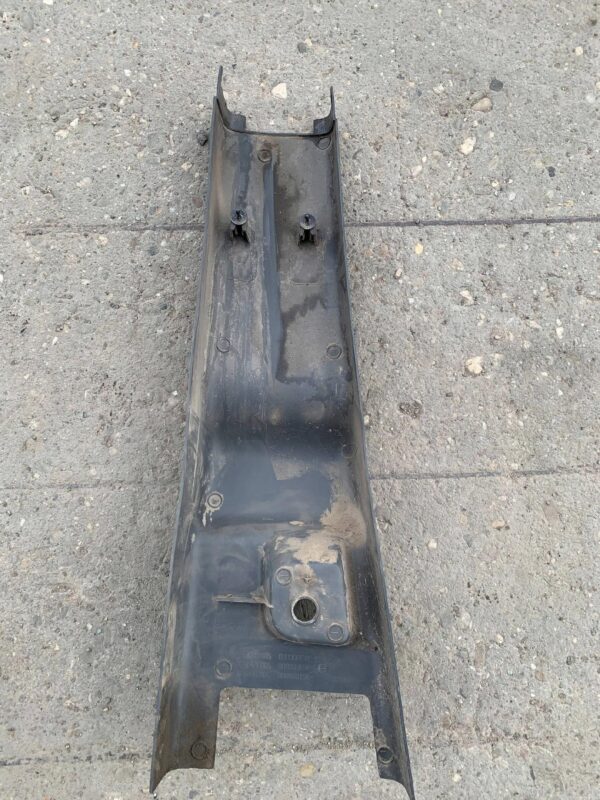 OSŁONA SŁUPKA B PRAWA DOLNA KABINA PODWÓJNA 500314018 IVECO DAILY III DUBEL