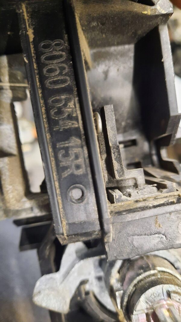 f0025d17aba00c6a43ef21dae31b6986