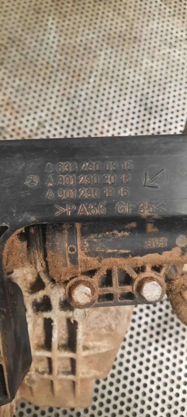 5cec871b09ae0555c151b44fe5b2c79a