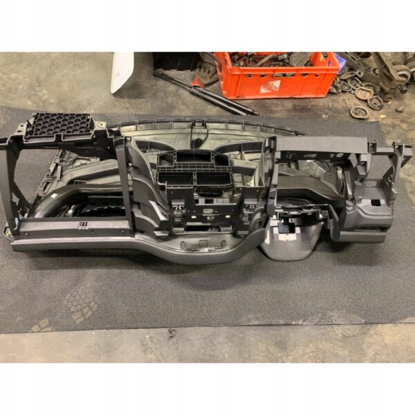 DESKA ROZDZIELCZA *DO REGENERACJI* FORD TRANSIT COURIER