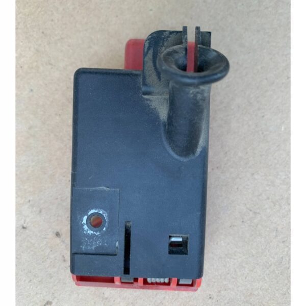 RĄCZKA UCHWYT OTWIERANIA MASKI PRZEDNIEJ A1248800320 MERCEDES VITO W639