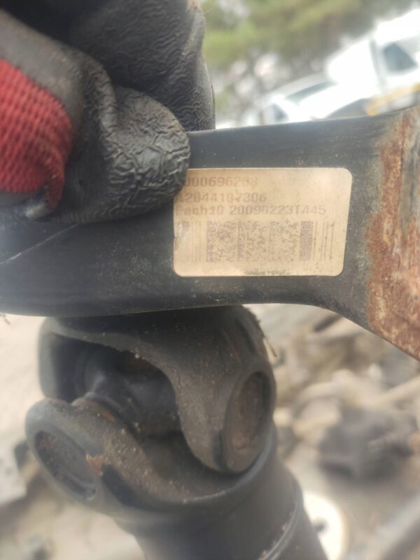 WAŁ NAPĘDOWY MERCEDES W204