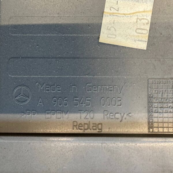 OSŁONA ZAŚLEPKA FOTELA A9065450003 VW CRAFTER 2.0TDI