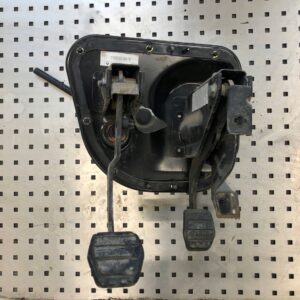 PODSTAWA PEDAŁY GAZU MASTER II MOVANO 7700314878