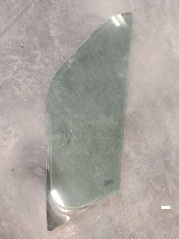 SZYBA LEWY TRÓJKĄT MASTER III