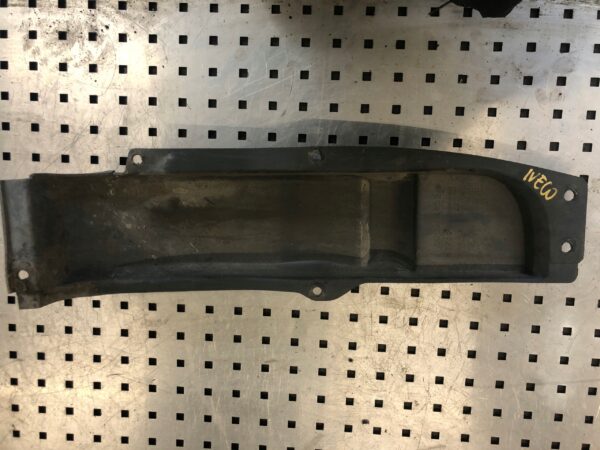 LISTWA BOCZNA SŁUPKA PRAWA DAILY 2.8 500344632