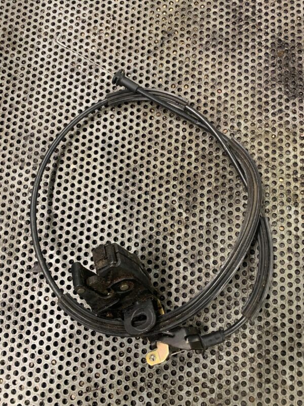 ZAMEK DRZWI TYLNY PRAWY VW CADDY 7H0827161