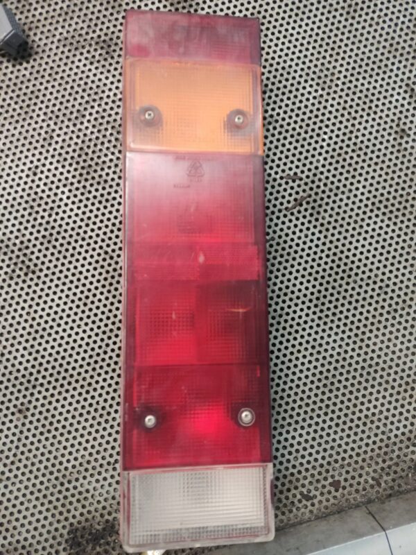 LAMPA TYLNA IVECO DAILY 99-14