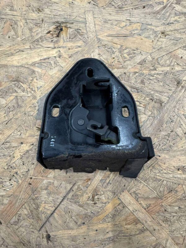 ZAMEK PRAWY TYŁ GÓRNY RENAULT TRAFIC II