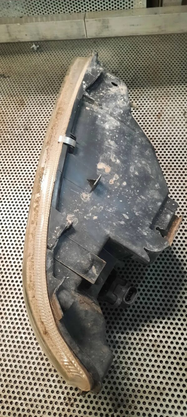 LAMPA PRZEDNIA RENAULT MASTER