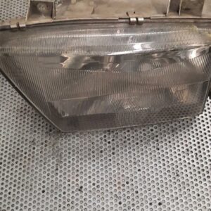 LAMPA PRZEDNIA PRAWA MERCEDES VITO