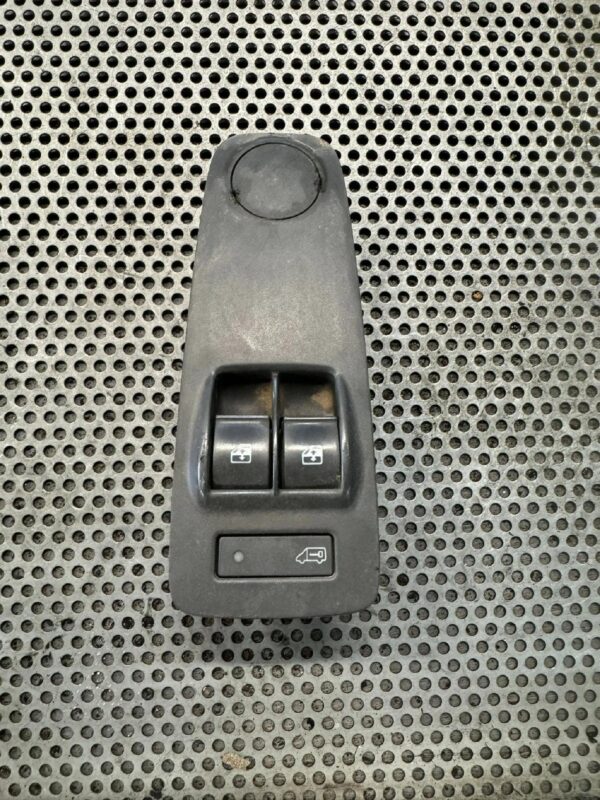 PANEL STROWANIA SZYBY LEWY FIAT DUCATO 06-14