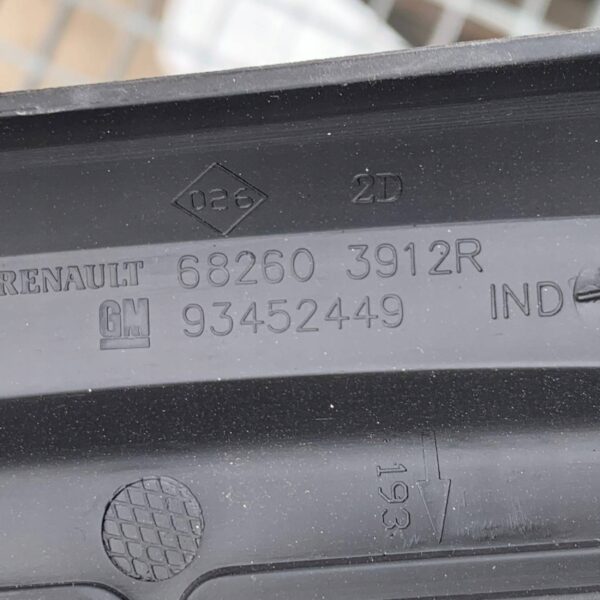 RAMKA OBUDOWA RADIA 682603912R REANULT TRAFIC III