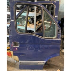 DRZWI PRZEDNIE PRAWE RENAULT MASTER II