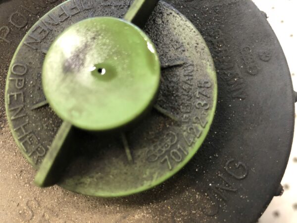 ZBIORNICZEK WSPOMAGANIA PRZEWODY T4 2.5 701422373A