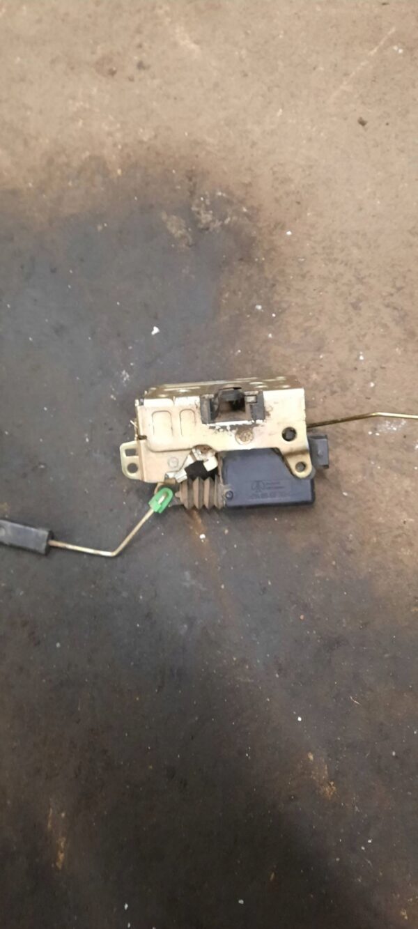 dcaff65de2974f0827d71110e7a12e35