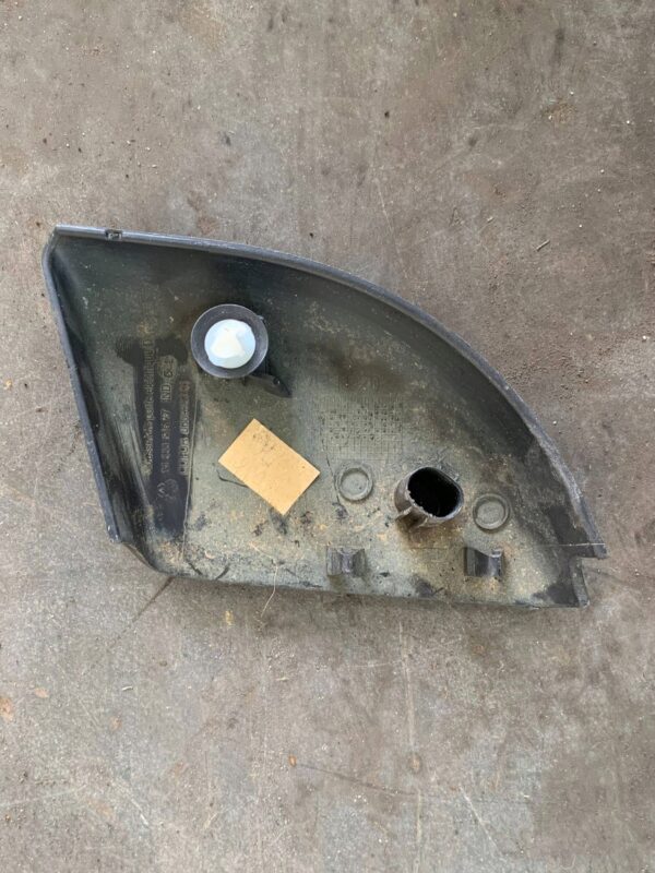 ZAŚLEPKA LUSTERKA PRAWA CITROEN BERLINGO 9683064577