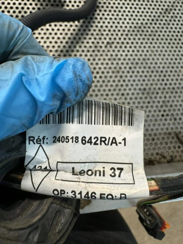 WIĄZKA INSTALACJA DRZWI TYLNYCH RENAULT MASTER III 240518642R