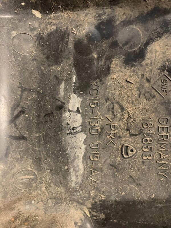 OSŁONA ZBIORNIKA SPRYSKIWACZY TRANSIT MK6 YC1513D019AA