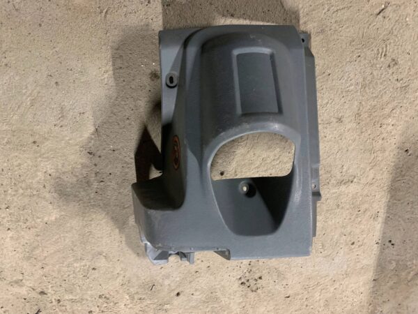 UCHWYT NA KUBEK OSŁONA KONSOLI TRANSIT MK7