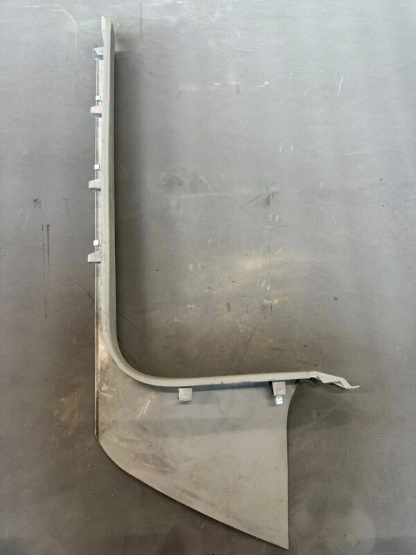 OSŁONA PROGU PRAWY PRZÓD VOLKSWAGEN CADDY III 1T1863484C