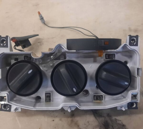 296c8a18bf9d84a9bf2b70a7a0e01d7f