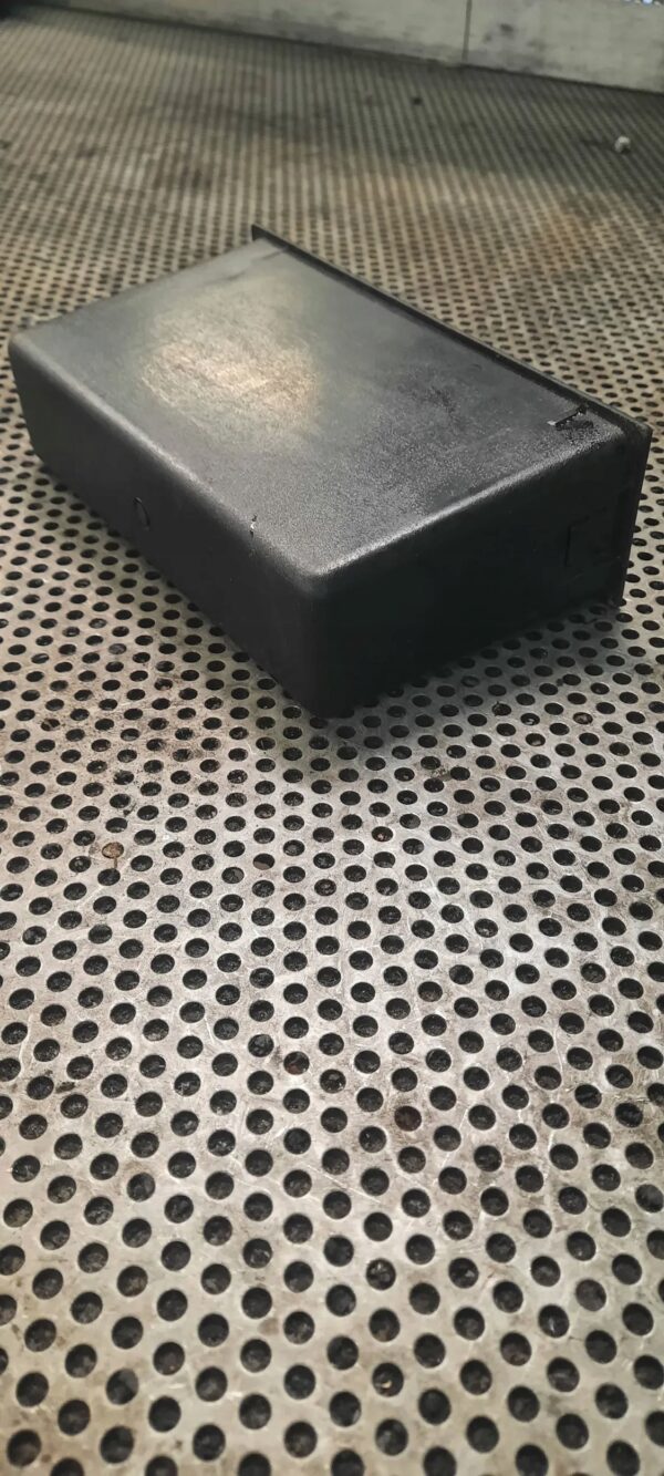 PÓŁKA SCHOWEK MERCEDES VITO