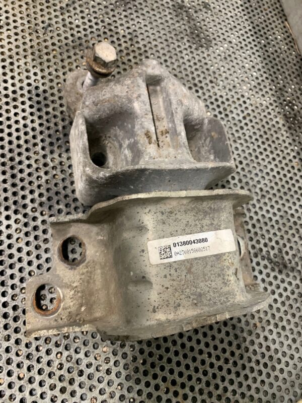 37e196981a89ad6fc0964e00f60a3027