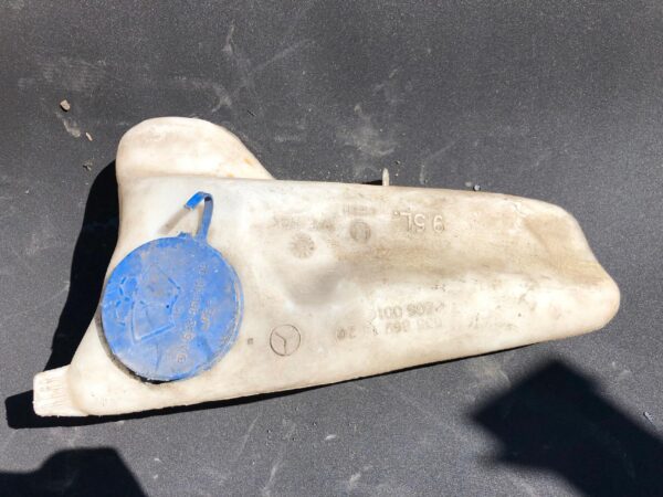 ZBIORNICZEK SPRYSKIWACZY VITO W638 6388691820