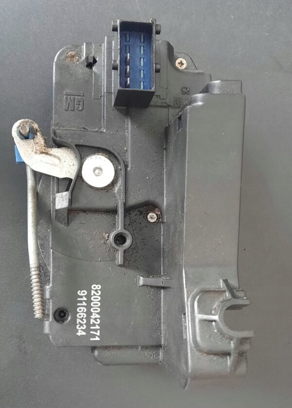 ZAMEK DRZWI PRAWY PRZÓD TRAFIC II 8200042171