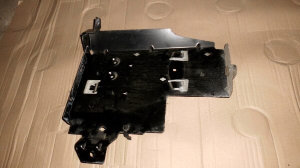 OBUDOWA MOCOWANIE KOMPUTERA TRAFIC 8200280362 FV