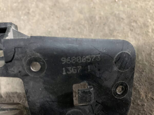 KLAMKA DRZWI PRZESUWNYCH LEWA TYLNA BERLINGO 96806573