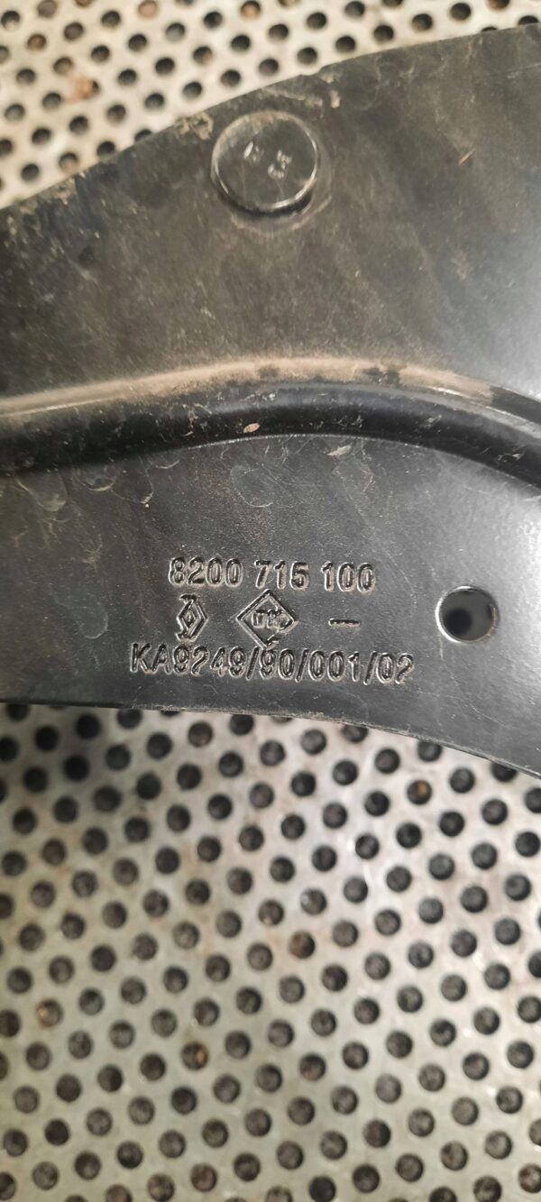 UCHWYT MOCOWANIE SKRZYNKI BEZPIECZNIKÓW 8200715100