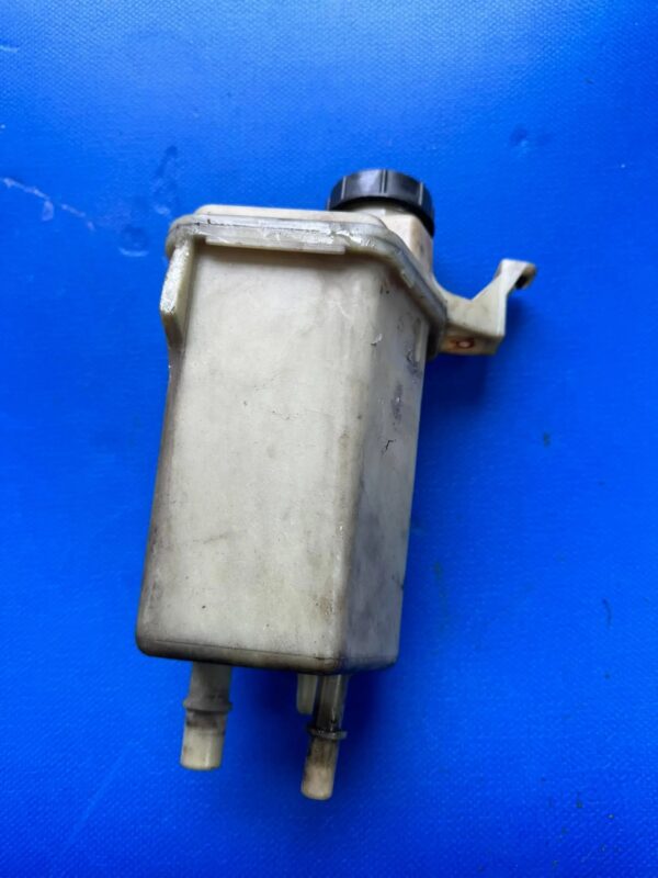 ZBIORNICZEK PŁYNU WYRÓWNAWCZEGO CITROEN JUMPER III 2.2 B-HDI