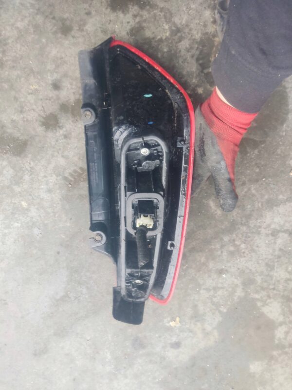 LAMPA PRAWY TYŁ FIAT GRANDE PUNTO 27460202
