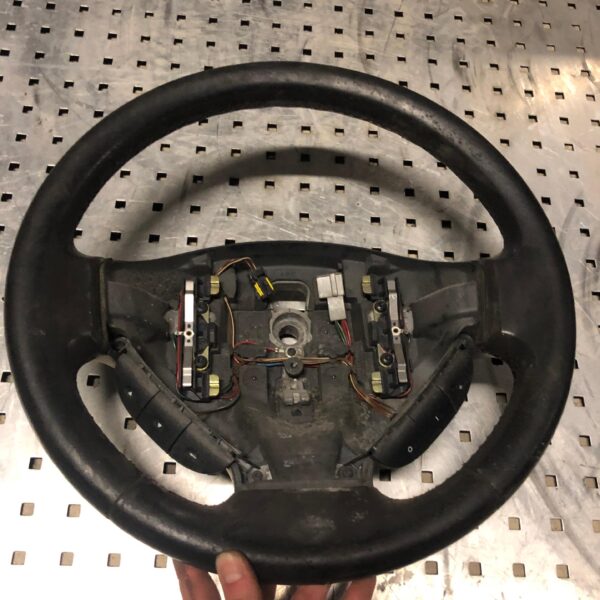 KIEROWNICA RENAULT TRAFIC VIVARO 555068600