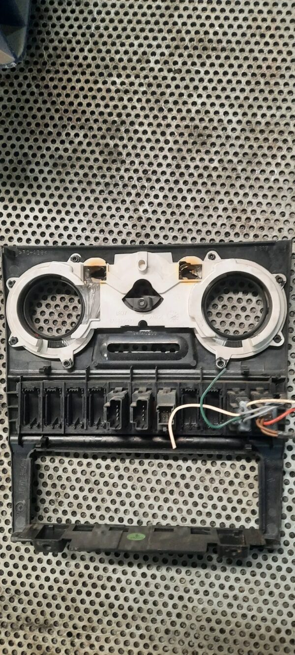 PANEL NAWIEWU IVECO