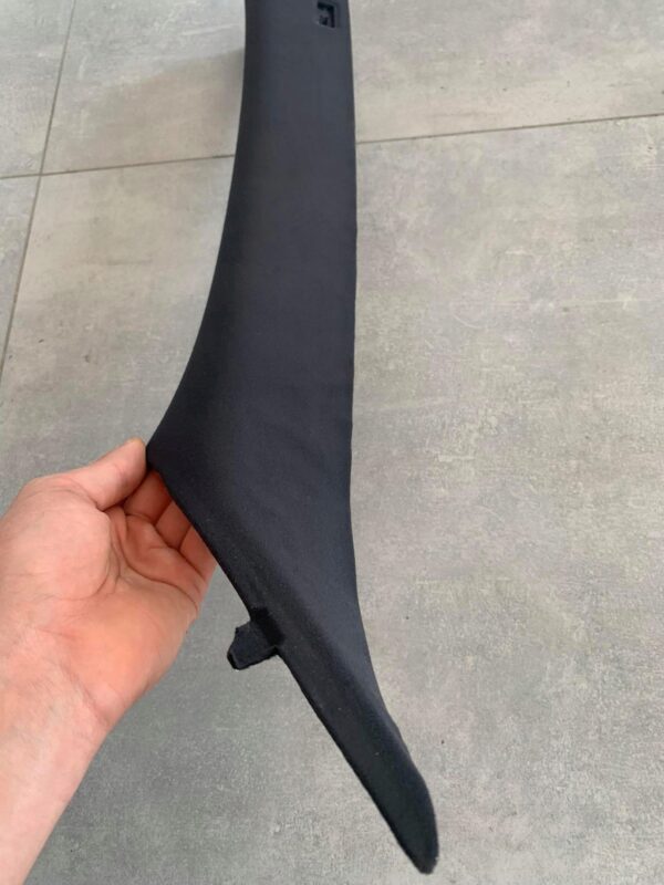 OBUDOWA SŁUPKA LEWA BMW E63 SCHWARZ 51437898391