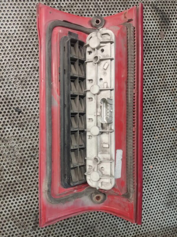 LAMPA TYLNA PRAWA DUCATO II 28392101